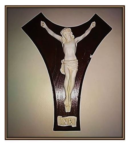 45cm Modern / Tau Crucifix on Rustic Oak